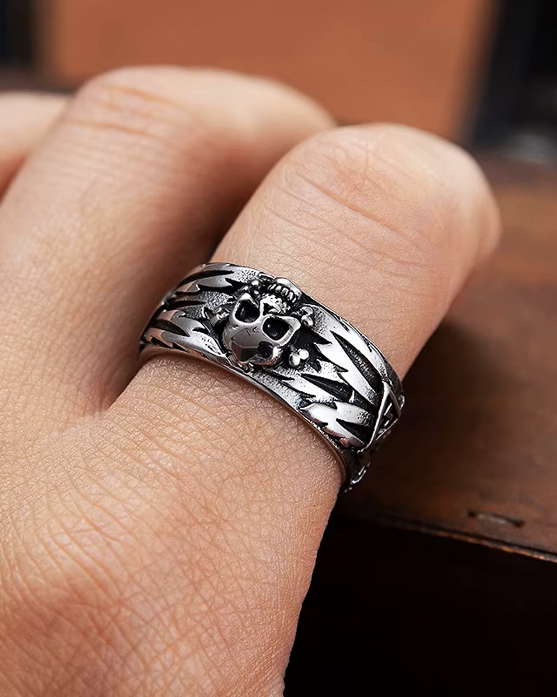 Gothic Skull Ring